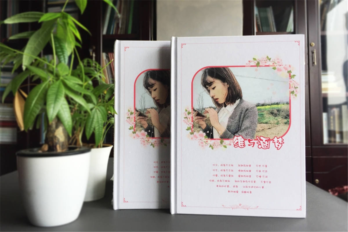 情侶紀(jì)念冊上的文字感言 一本愛情紀(jì)念冊的哪些情話打動(dòng)你